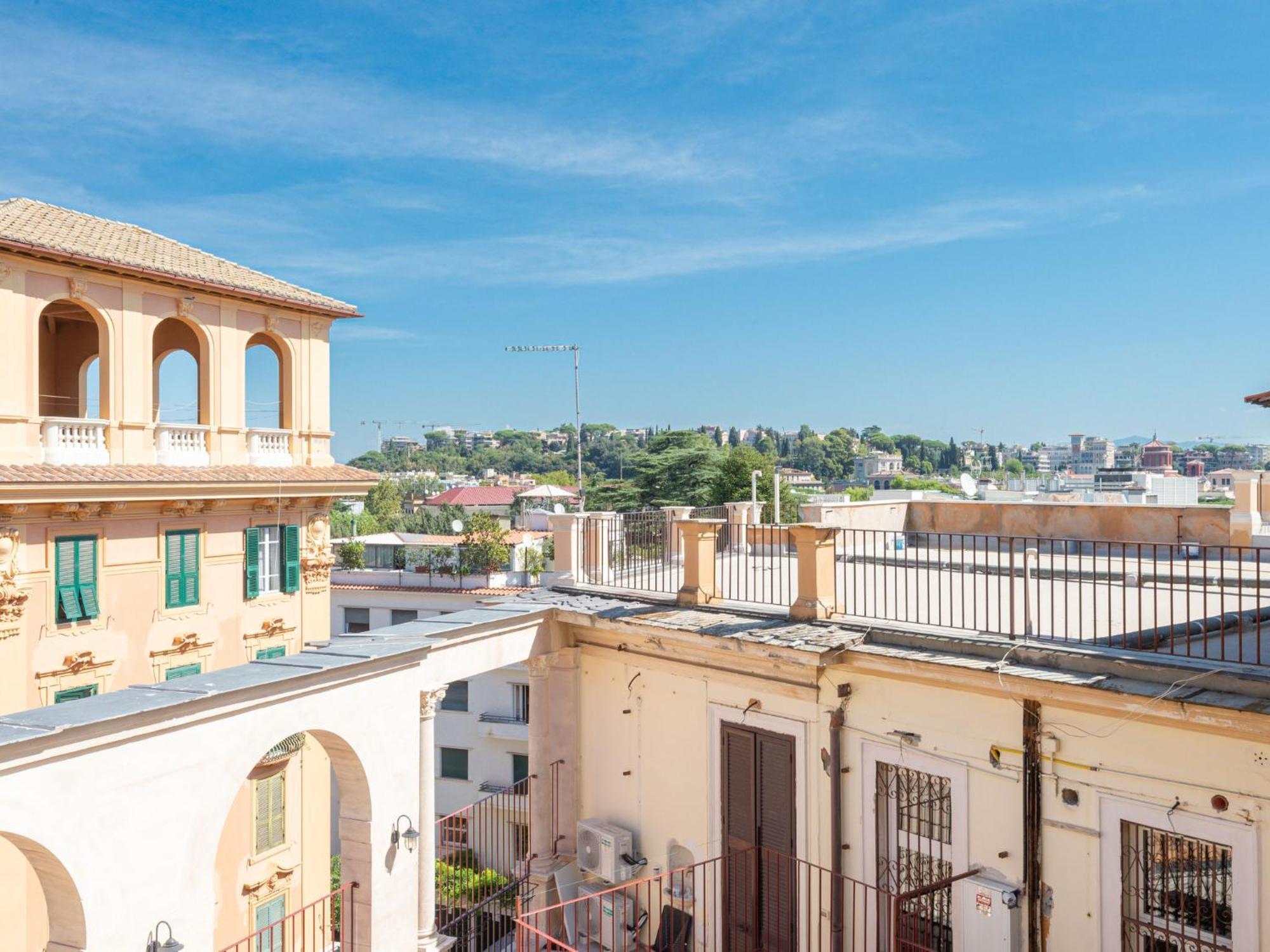 Apartment Luminosa Vittoria By Interhome Rom
